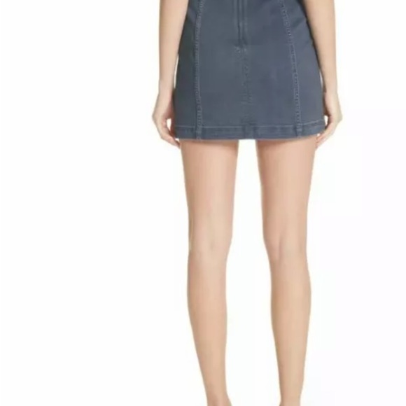 Free People stretchy dark blue denim mini paneled zipper skirt - Picture 3 of 13